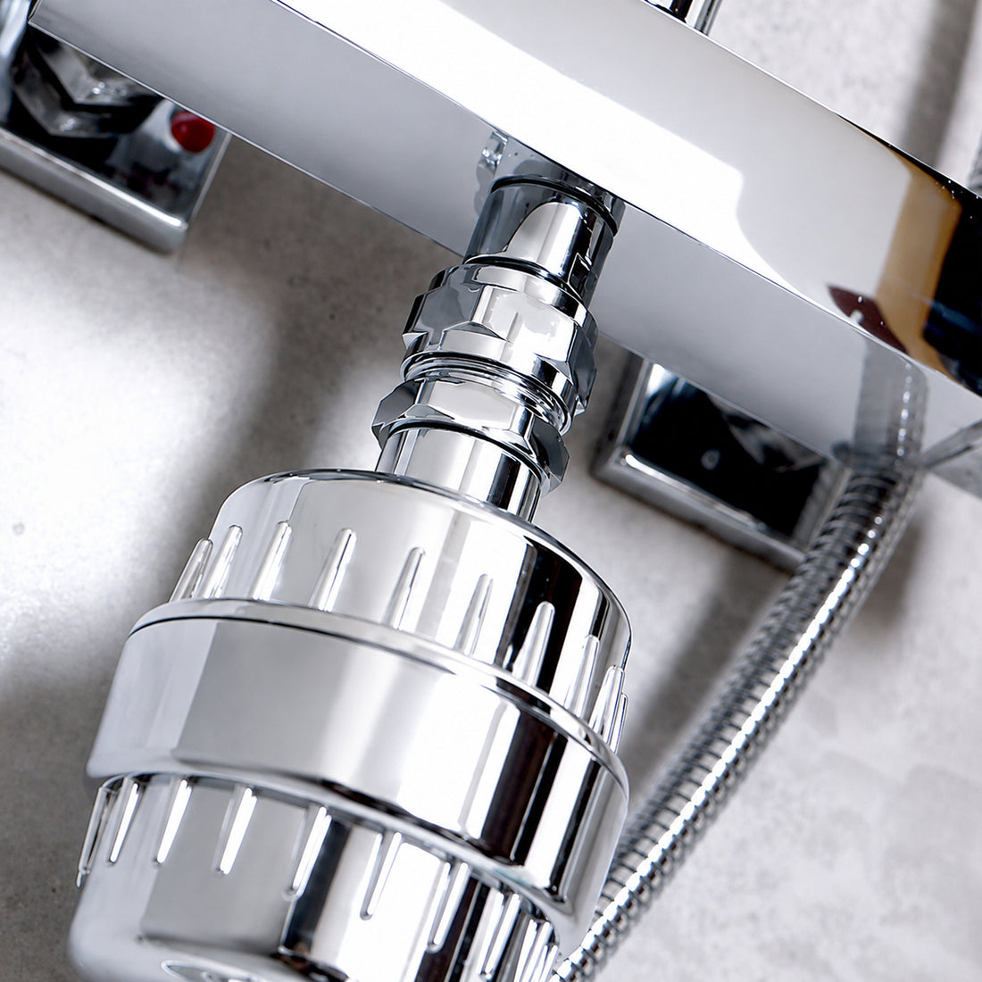 Adattatore snodato per soffione doccia